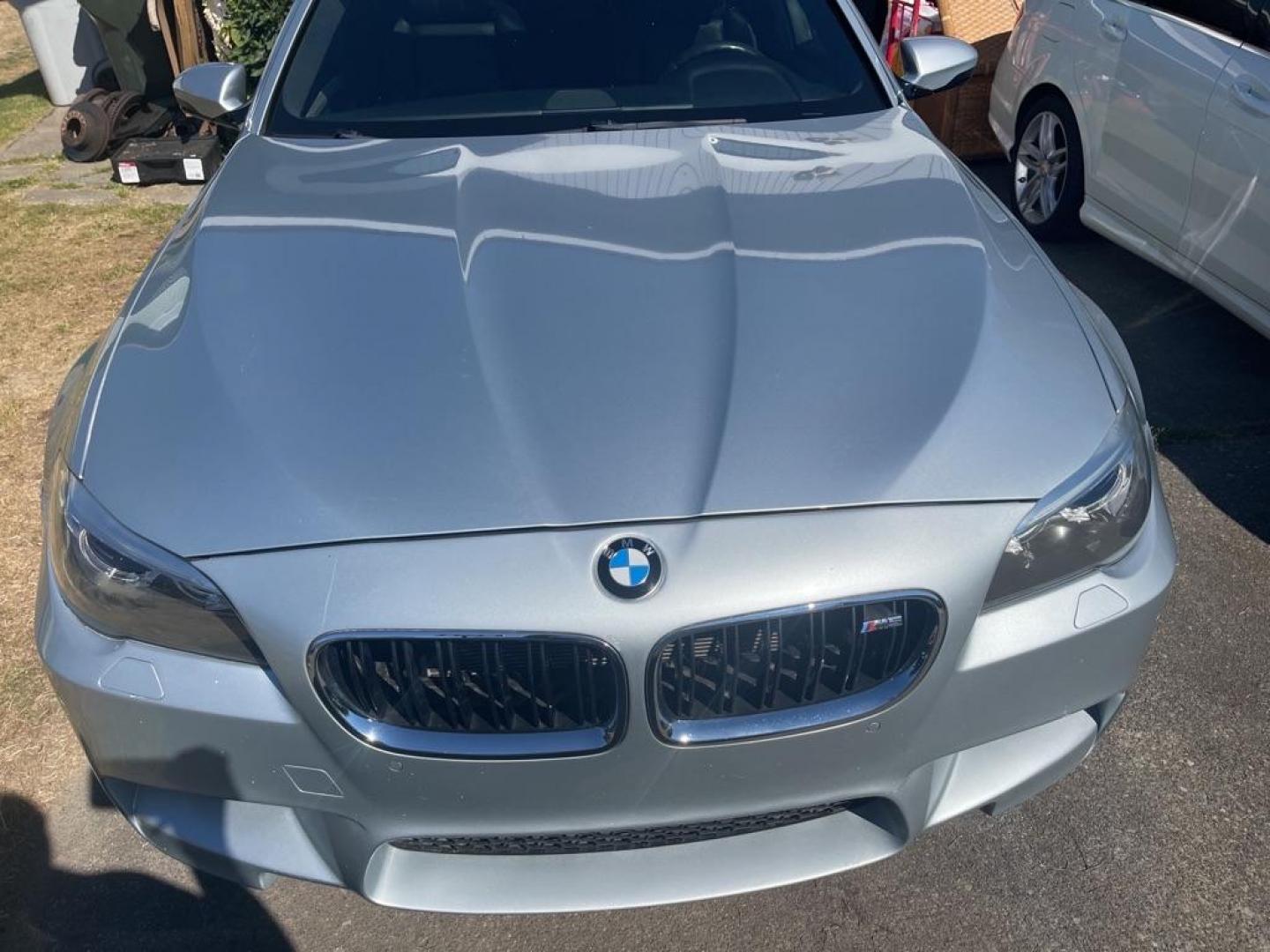 2014 SILVERSTONE 2 METALLIC /Extended Merino Leather Upholstery BMW M5 TWIN-TURBO SPORT PREMIUM (WBSFV9C53ED) with an 4.4L engine, Automatic transmission, located at 1505 S 356th St., Federal Way, WA, 98003, 47.282051, -122.314781 - This M5 is beyond fast: 7-Speed M Double-Clutch w/DriveLogic and 4.4L V8 32V DOHC TWIN-TURBO Engine. COMPETITION PACKAGE with increased horsepower (up to 775 hp), high-gloss black design elements, forged wheels, lowered sport suspension, and an M Sport exhaust system. Modifications: FabSpe - Photo#18